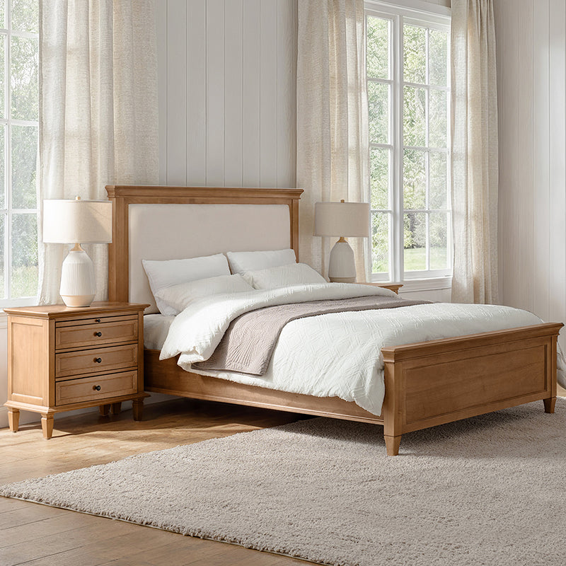 3-Piece Transitional Solid Wood Bedroom Set with Nightstands