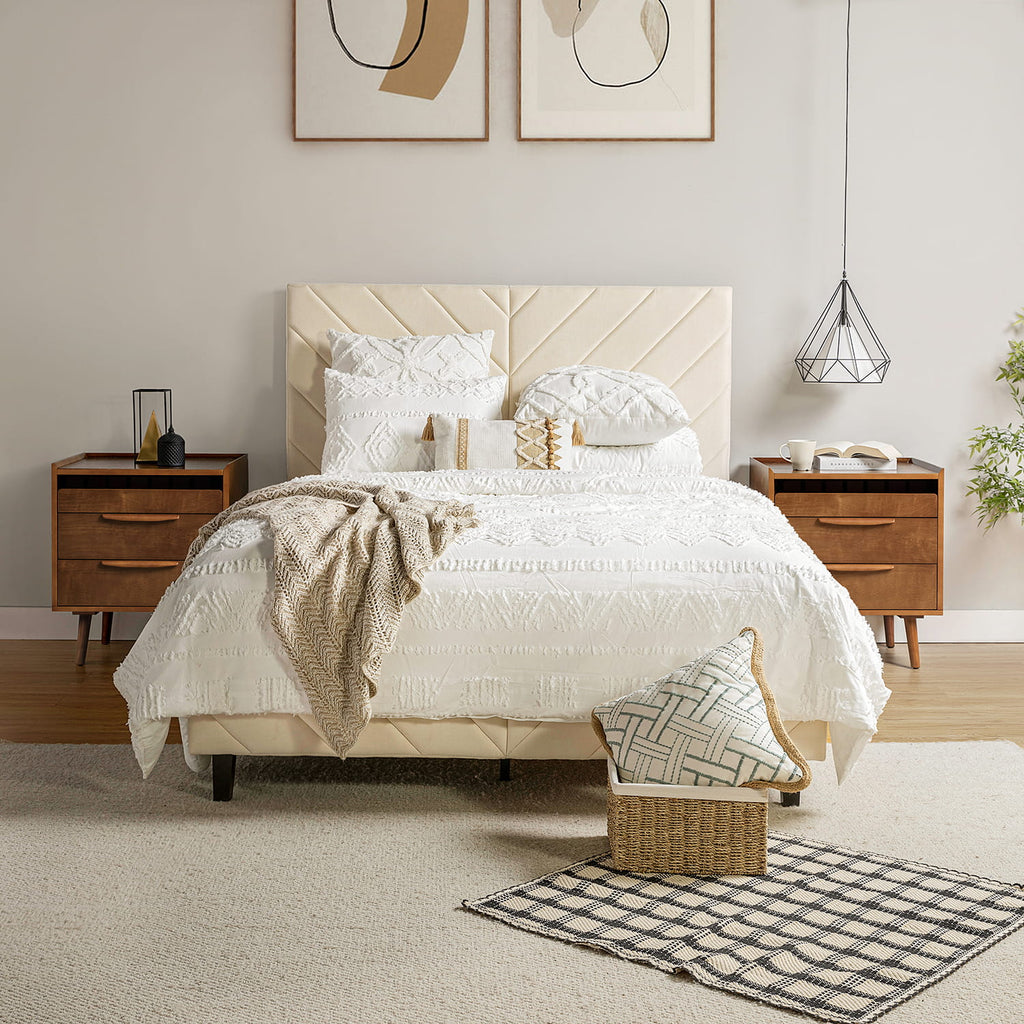 Janet 3 - Drawer Nightstand(Optional Types)